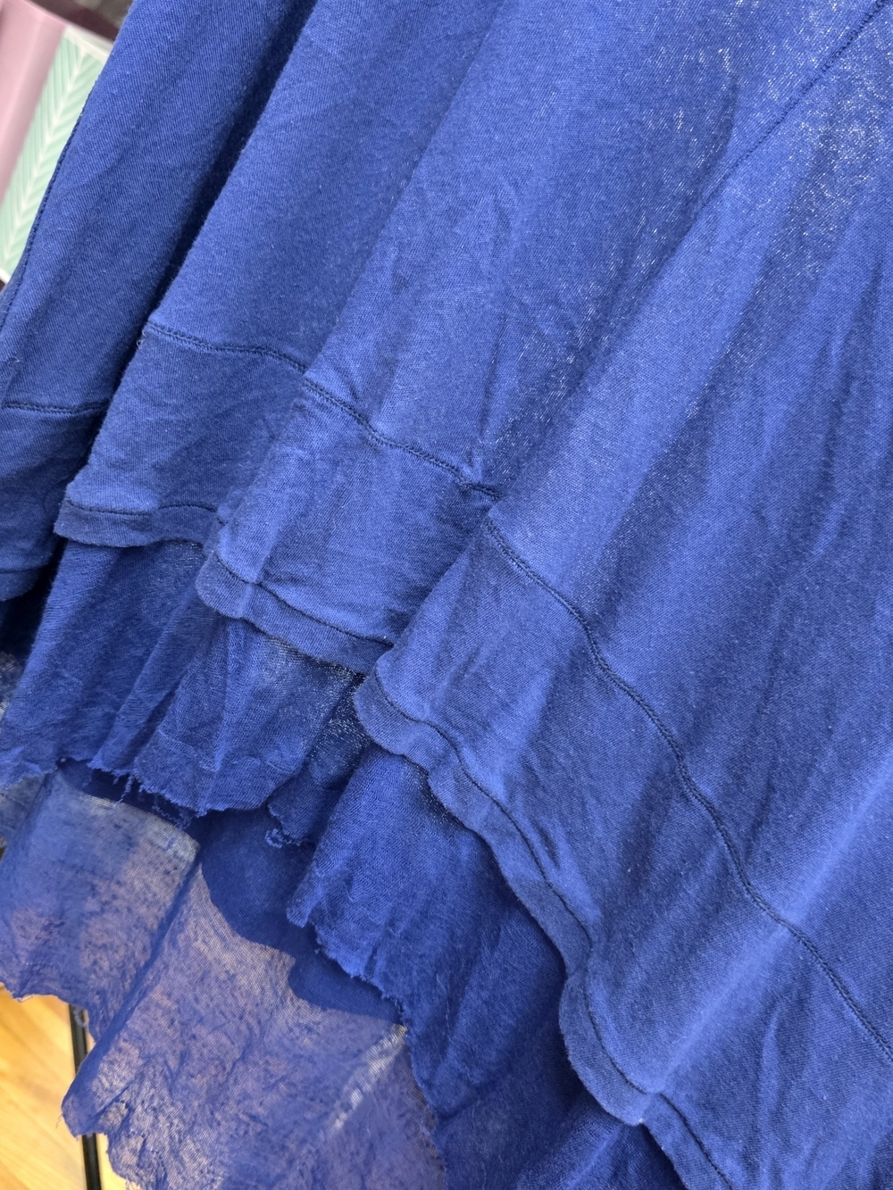 Free People We The Free Royal Blue V-Neck Tiered Sleeveless Tank Distressed XS - Picture 6 of 9